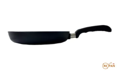 Lotus 26cm brat side view